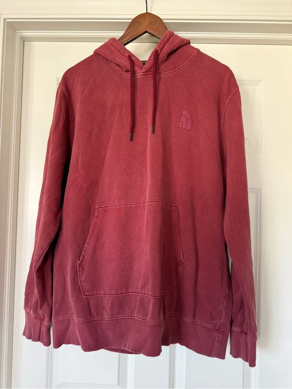 The North Face Men's garment dyed Washed rust Burgundy Pullover Hoodie